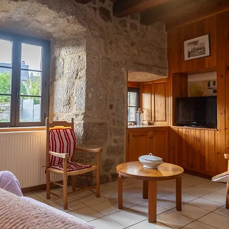 Feriehus De France De La Fage Montivernoux Saint-Laurent-de-Veyres